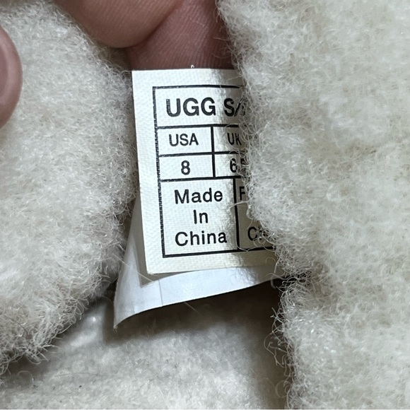 Ugg Aira Serape Slip Ons - Picture 8 of 8